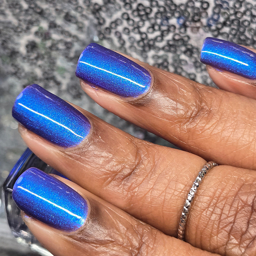 Dirty Mirror - A dusty blue nail polish with shimmer – EmilydeMolly