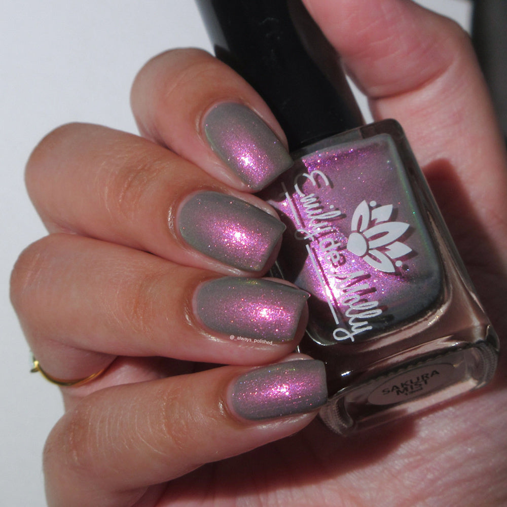 Sakura Mist - A light grey nail polish with shimmer – EmilydeMolly