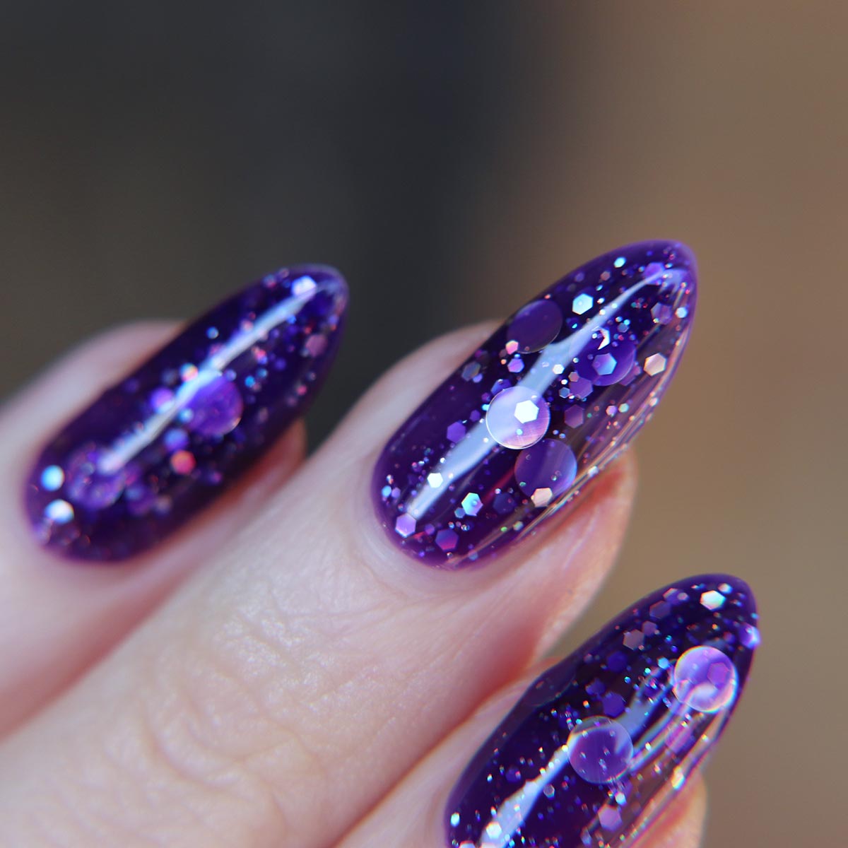 Glitter Purple Nails That Wow