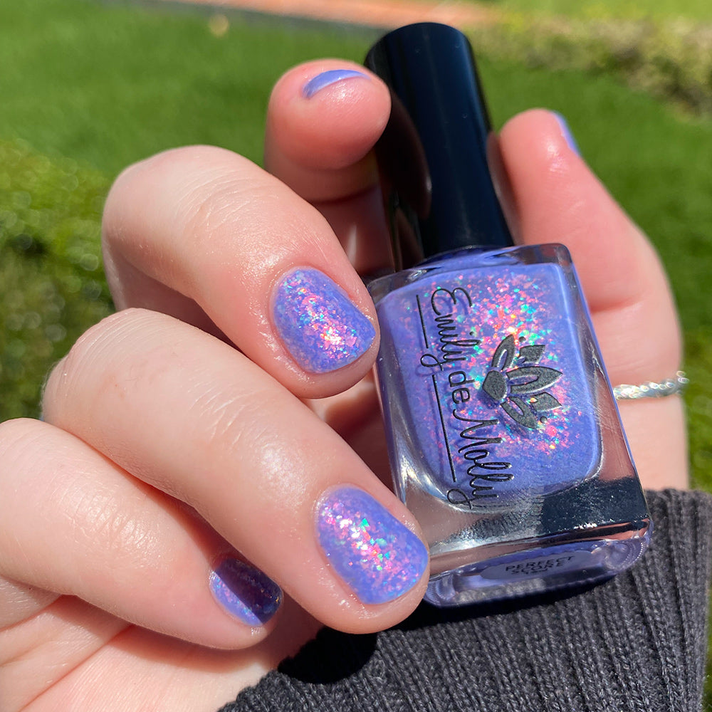 Perfect Score - A light purple base with iridescent flakes