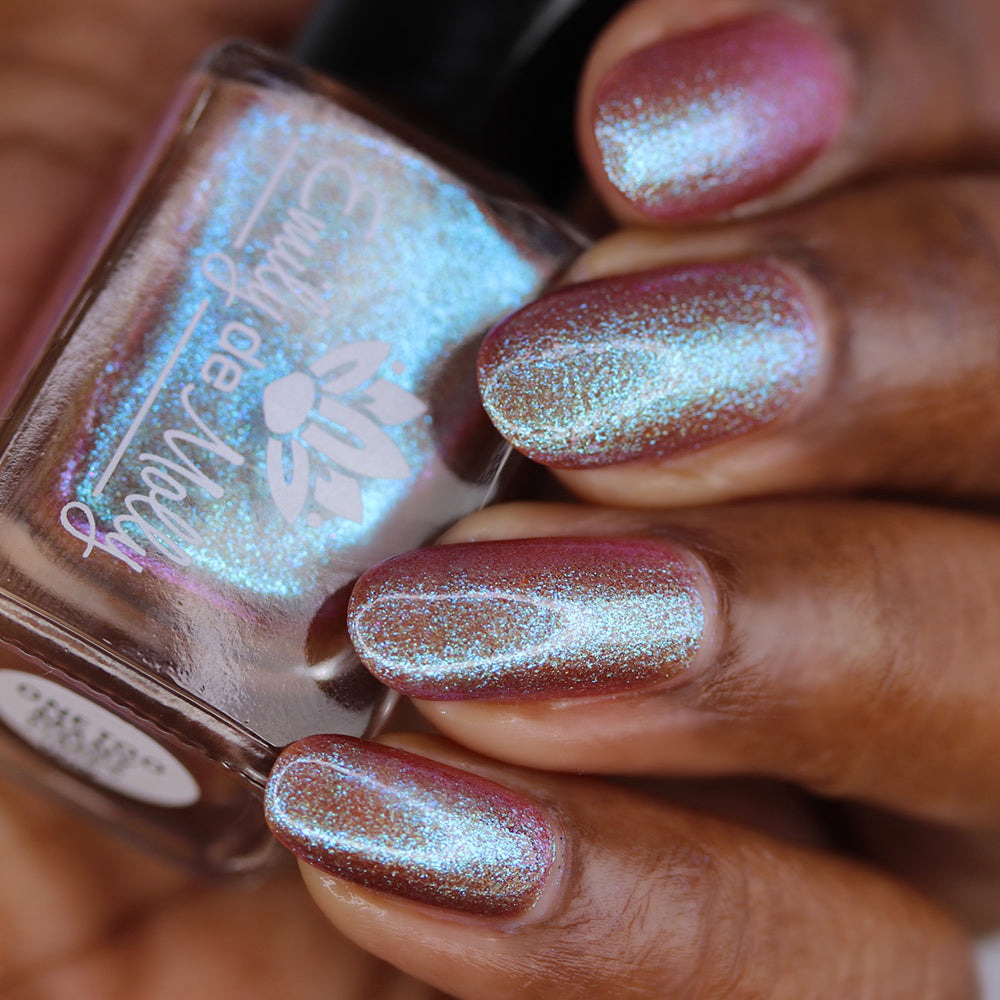 Dirty Mirror - A dusty blue nail polish with shimmer – EmilydeMolly