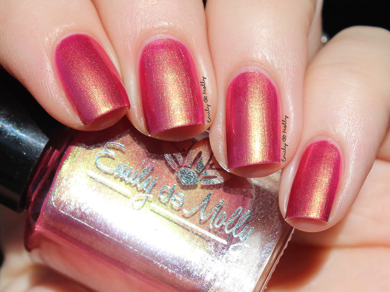 Looks Can Kill - PREORDER