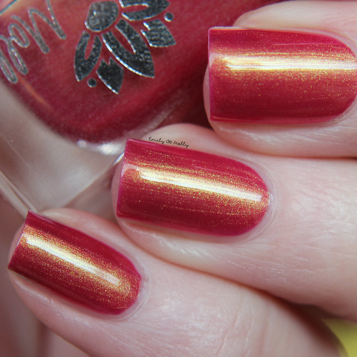 Looks Can Kill - PREORDER