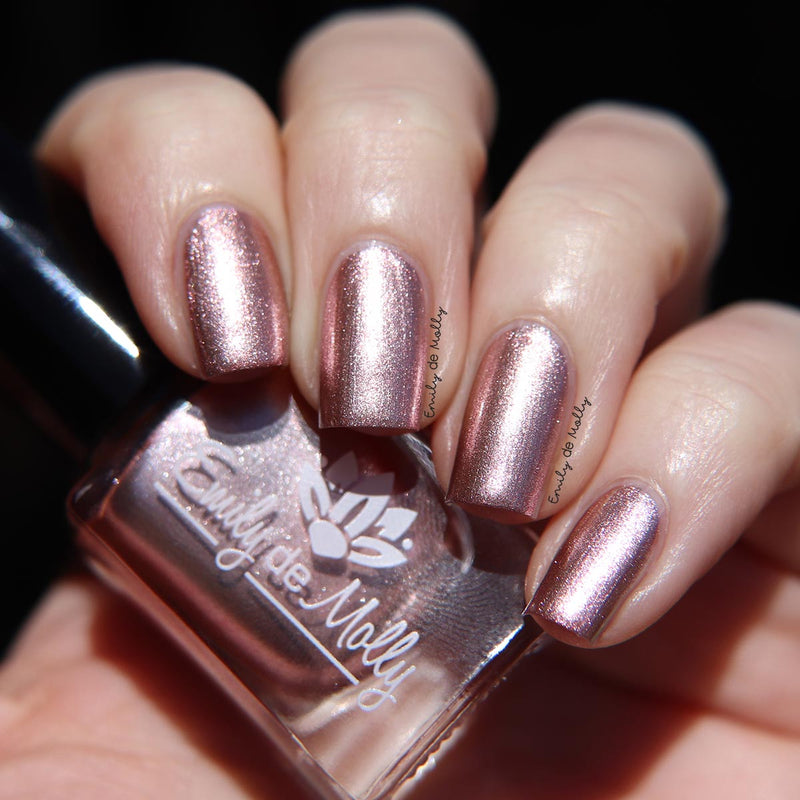 Rose Gold Chrome EmilydeMolly Rose Gold Chrome EmilydeMolly