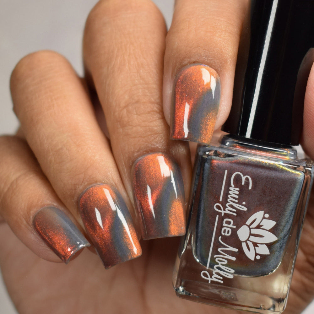 Dark Static - A dark grey nail polish with magnetic effect