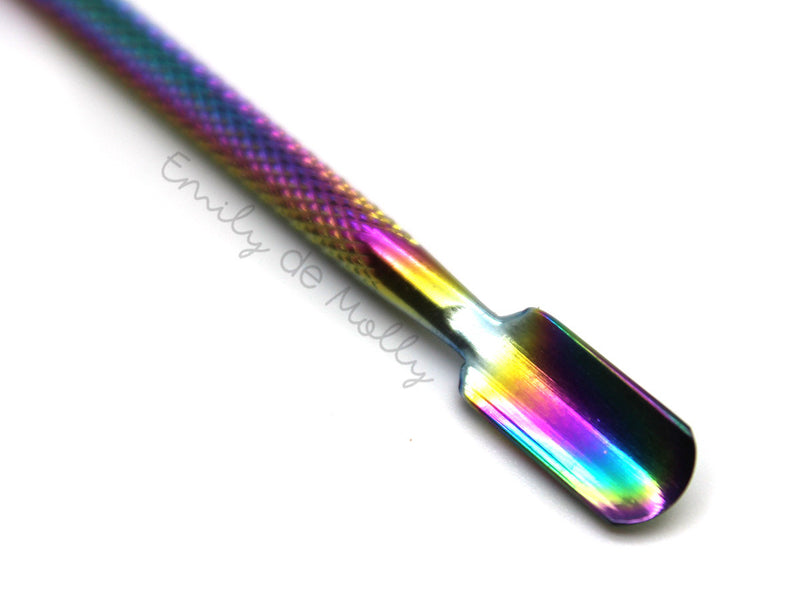 Rainbow cuticle pusher